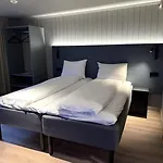 Gronnbuene Rorbu Hotel