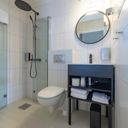 فندق Gronnbuene Rorbu