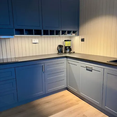 Gronnbuene Rorbu فندق 2*