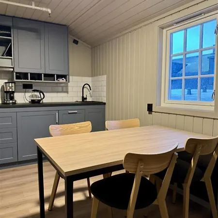 Hotel Gronnbuene Rorbu 2*
