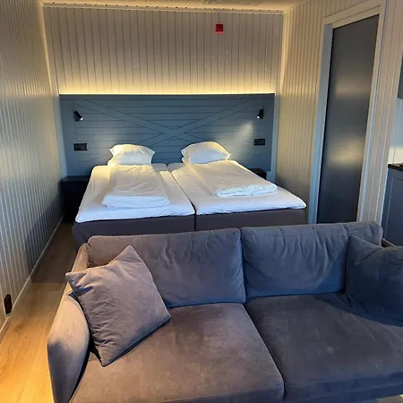 Hotel Grønnbuene Rorbu 2*