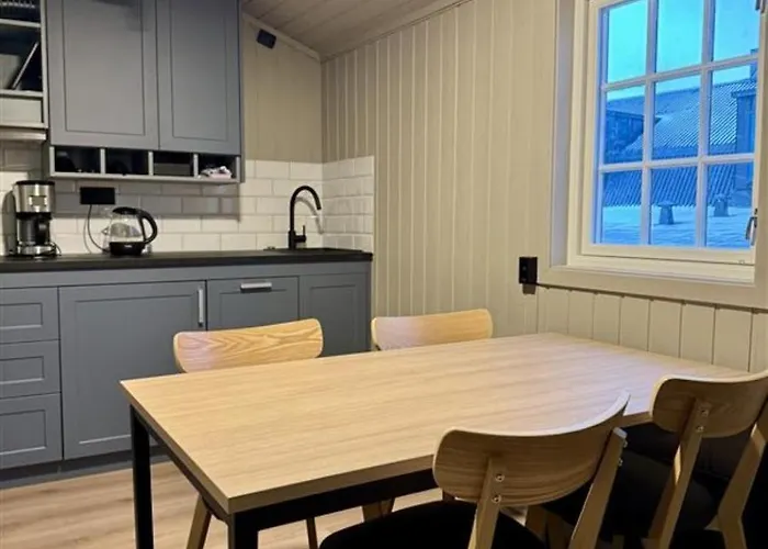 Hotel Gronnbuene Rorbu 2*